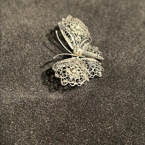 Vintage Silver Filigree Butterfly Brooch | 1930s - Picture 6 of 9